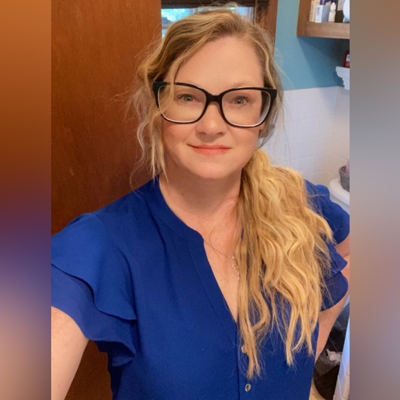 Meet your Posher, Jennifer - Picture 3 of 17